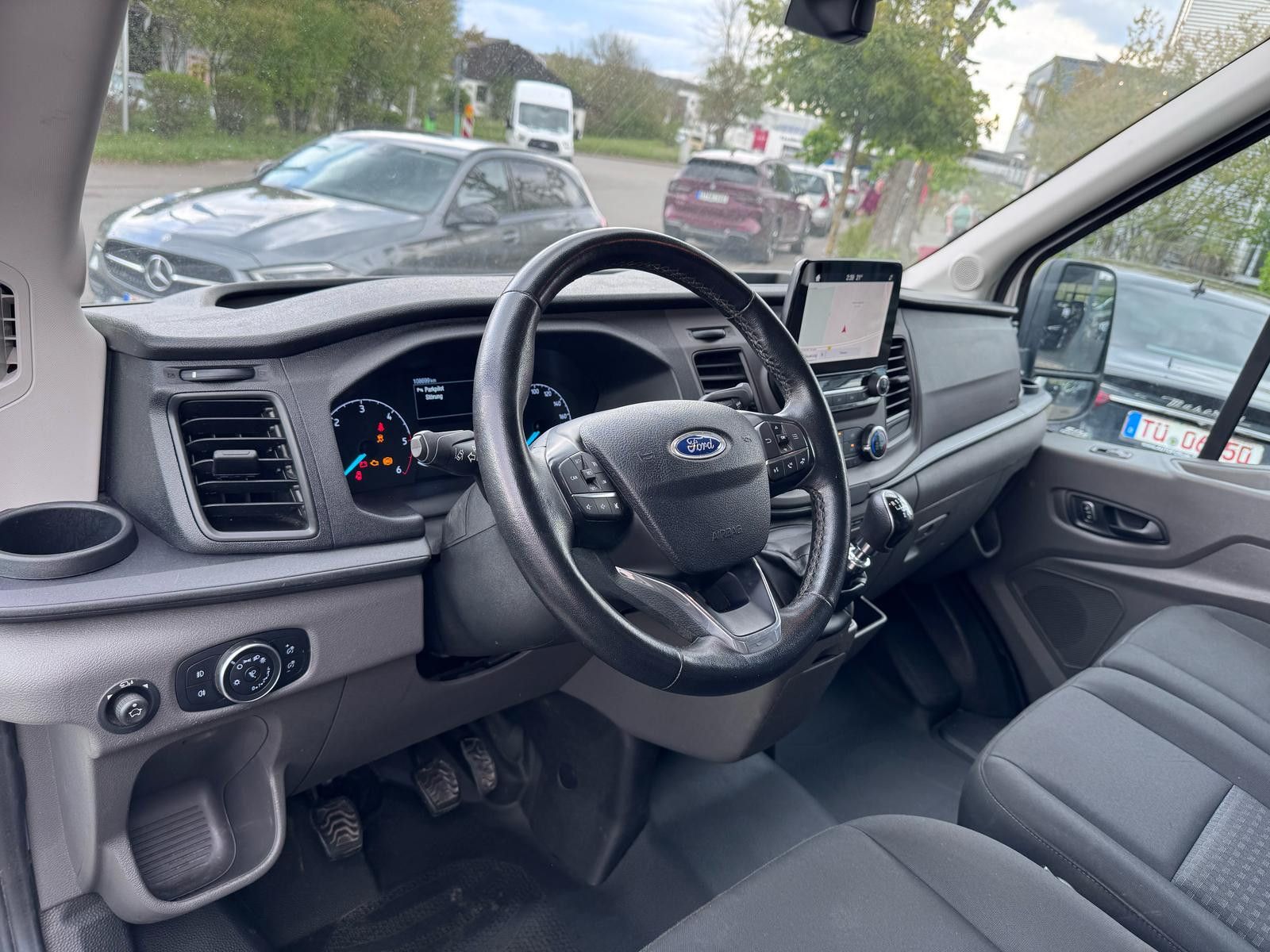 Fahrzeugabbildung Ford Transit 350 4x4 Allrad NAVI*SORTIMO*AHK*