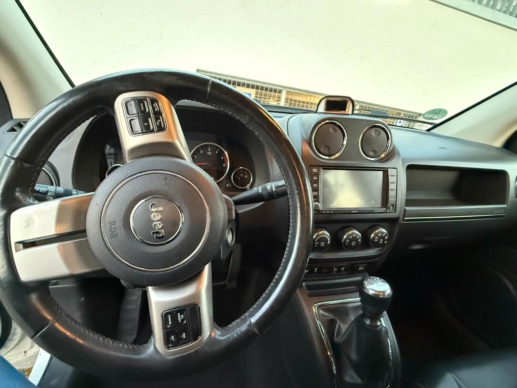 Jeep Compass 2011 — photo 5