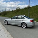 BMW 328i Luxury Line  - silberne BMW 328