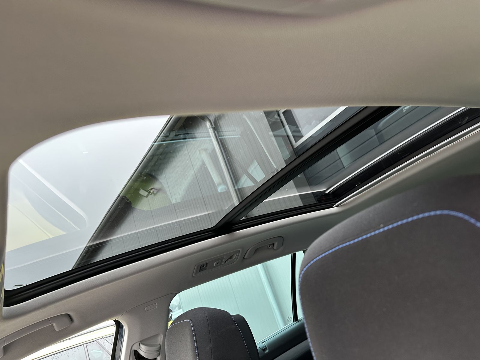 Fahrzeugabbildung Volkswagen Passat Variant GTE NAV+IQ-LIGHT+PANORAMA+ACC+VC