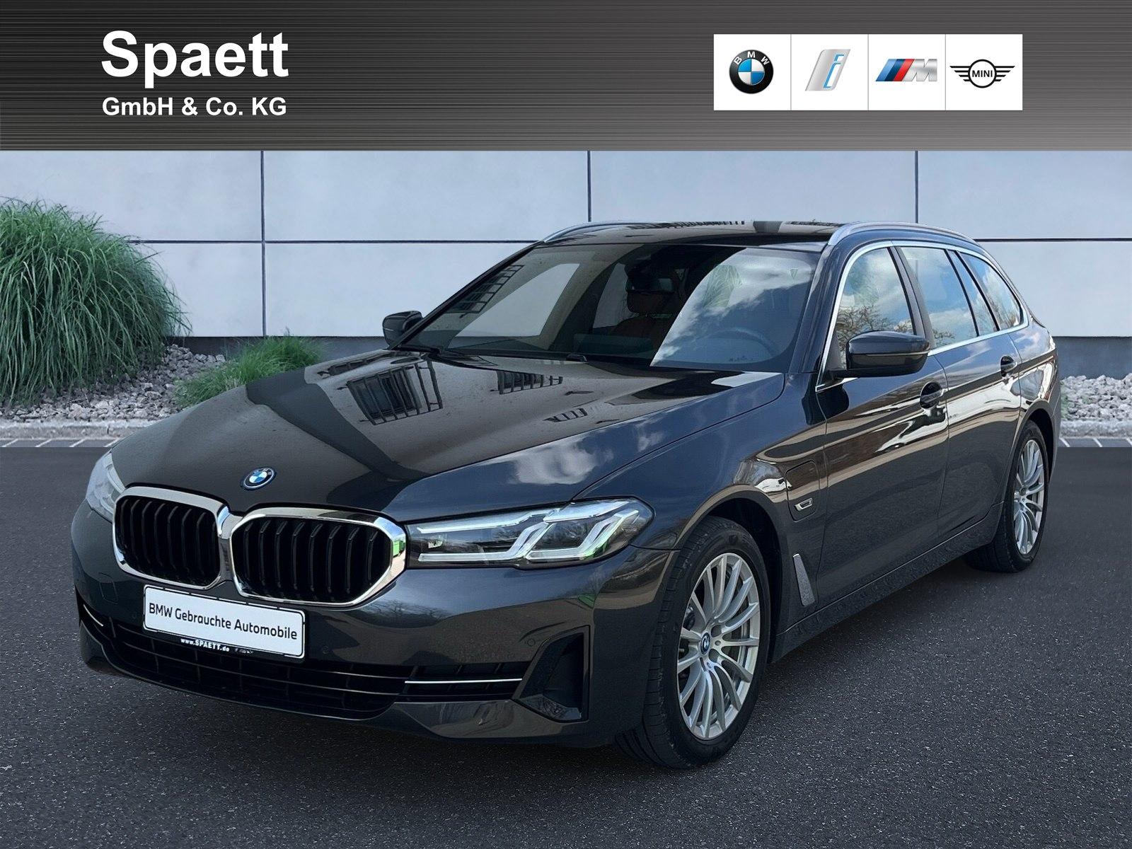 BMW 530e xDrive Touring DAB LED WLAN Pano.Dach AHK