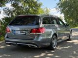 Mercedes-Benz E 250 T AMG DISTRONIC LED NAVI SHD AHK KAMERA  - Mercedes-Benz E 250: AMG
