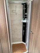Dethleffs Grand Alpa 7820-2 *Hecksitzgruppe**Längsbetten*