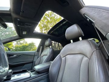Audi Q8 - 7