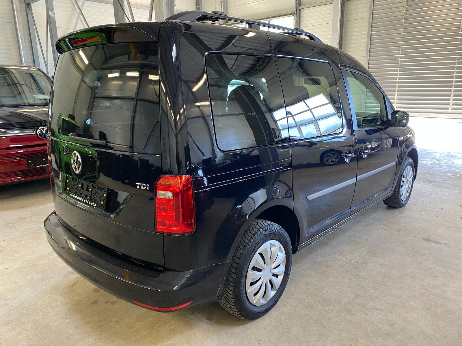 Fahrzeugabbildung Volkswagen Caddy 2.0 TDI Klimaautomatik PDC SHZ Tempomat