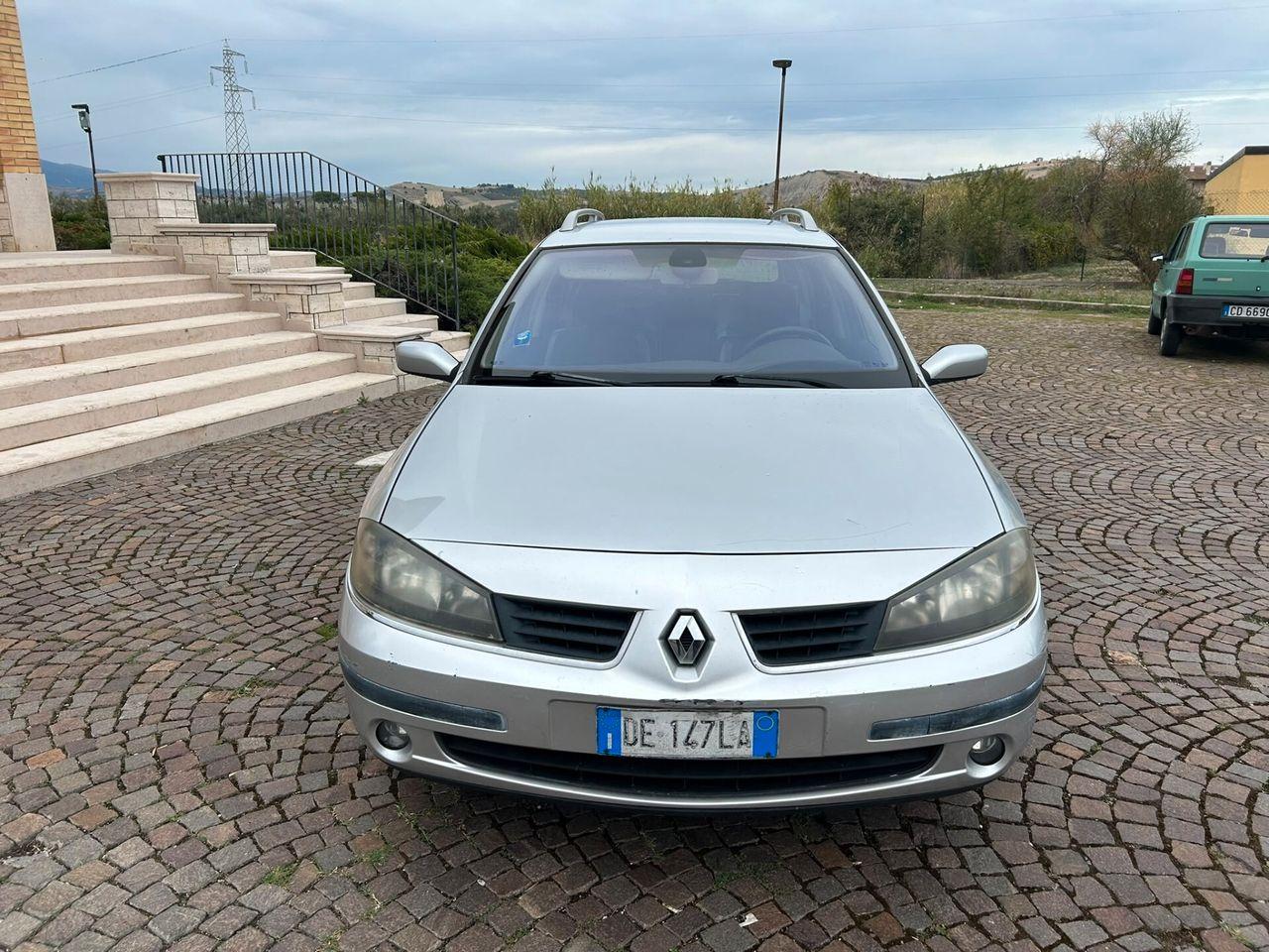 Renault Laguna 2006 — rear view