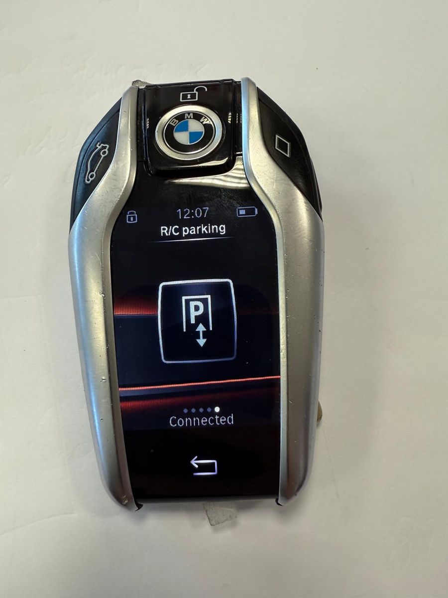 Fahrzeugabbildung BMW 540i Touring xDrive M /1.HAND/ SCHECKHEFT