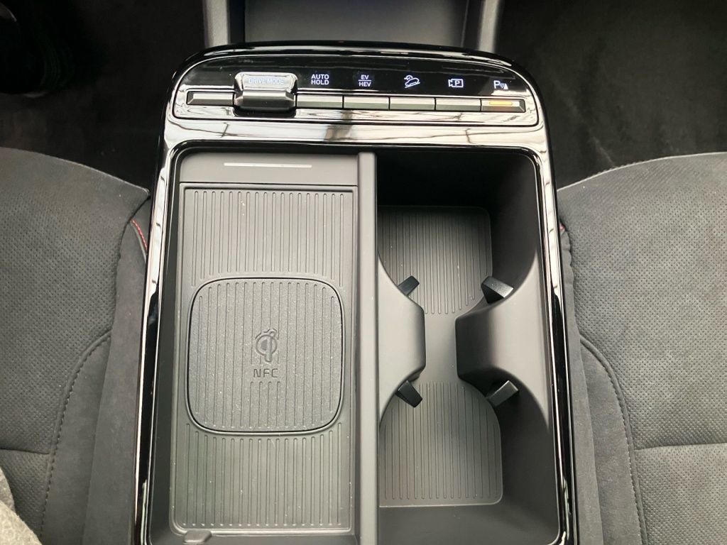 Fahrzeugabbildung Hyundai TUCSON PHEV 1.6 T-GDi 2WD 6-AT N-Line X 4xSHZ