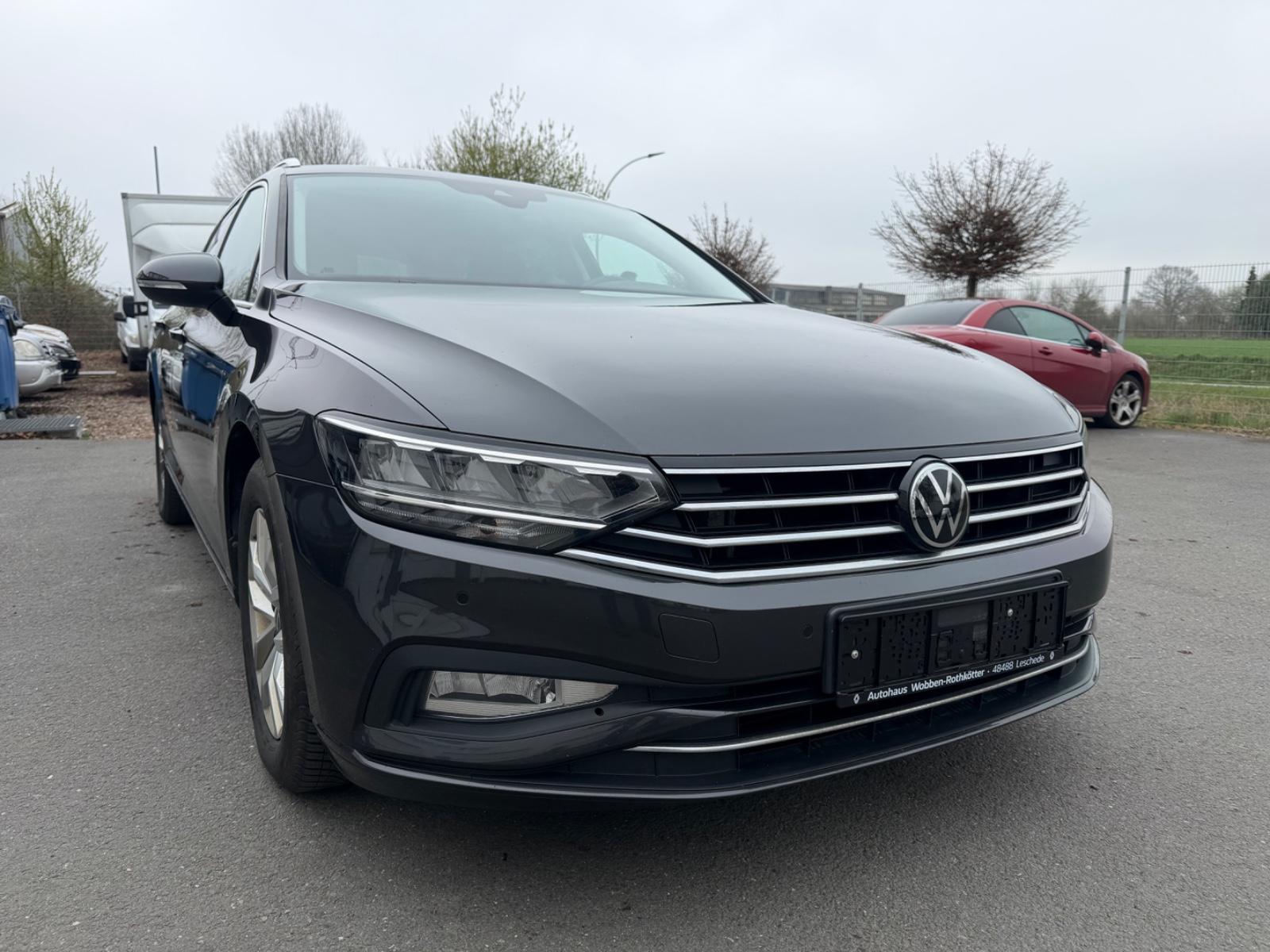 Volkswagen Passat Variant Business 2,0 TDI Automatik Navi