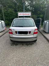 Opel Hallo, ich verkaufe meinen Fiat-Stil - Opel Zafira aus 2004 mit Diesel-Antrieb