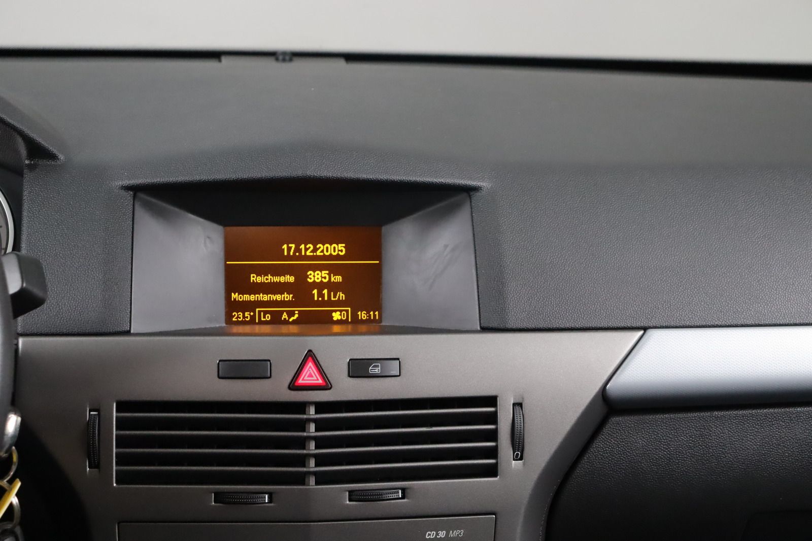 Fahrzeugabbildung Opel Astra Caravan 1.6 Twinport Edition