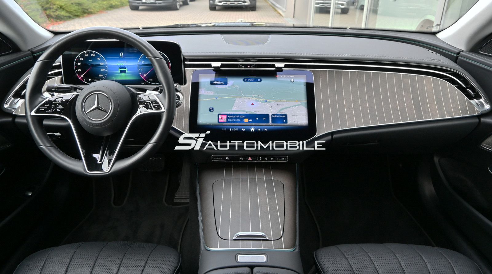 Fahrzeugabbildung Mercedes-Benz E 200 Lim. Exclusive Premium °ACC°AHK°BURMESTER°