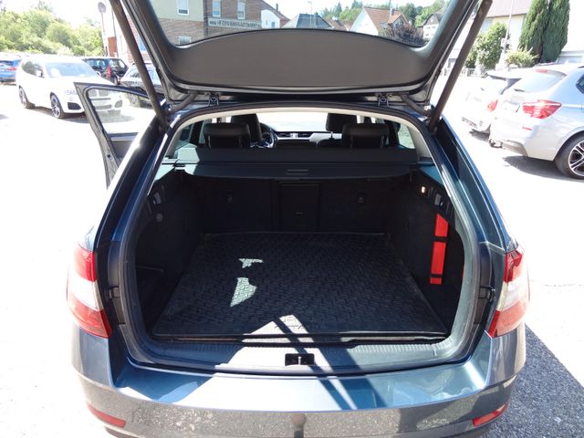 Fahrzeugabbildung Skoda Octavia Combi Style/DSG/AHK/KAM/SitzH/1.Hd/