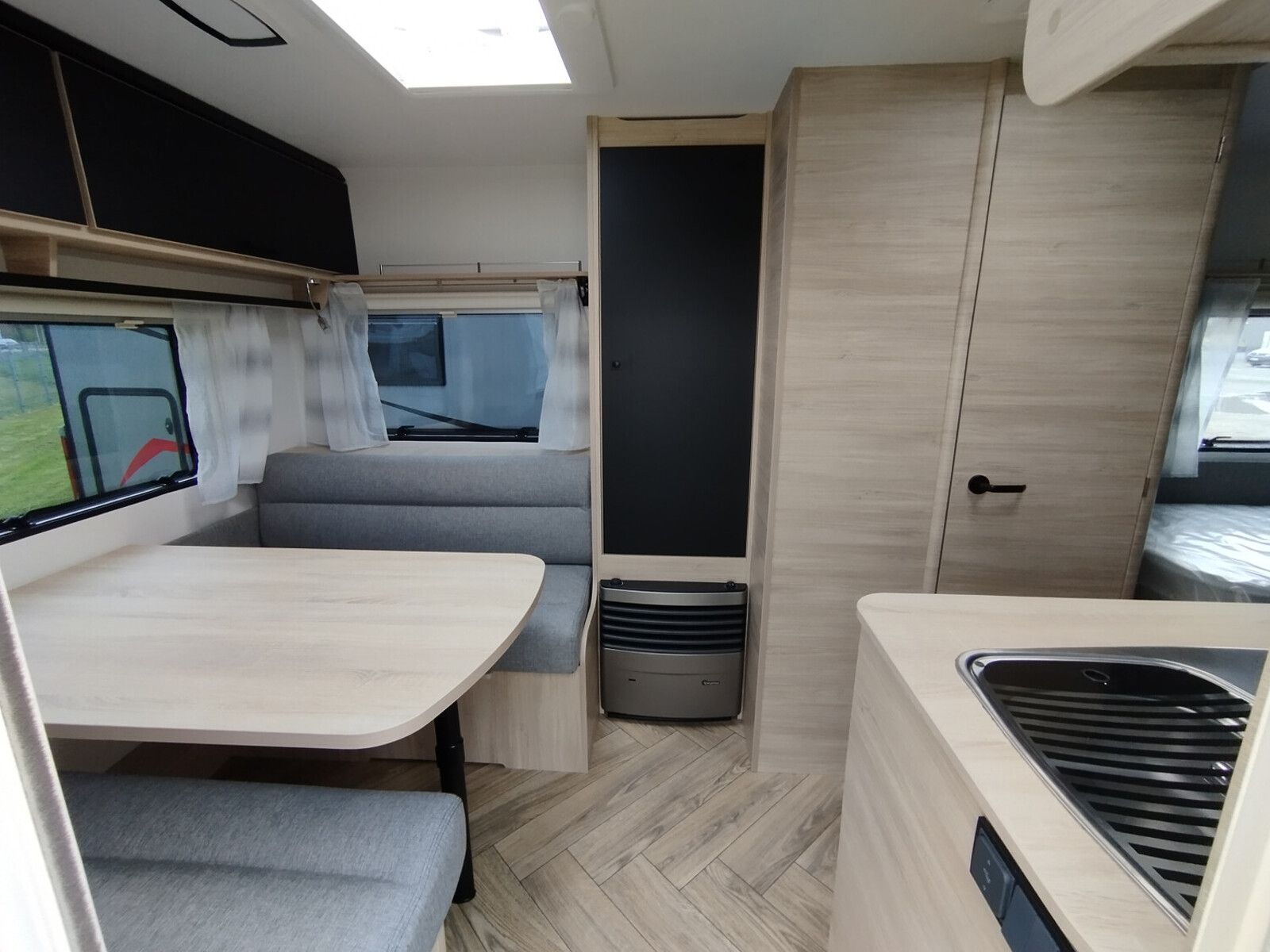 Fahrzeugabbildung Sterckeman Sport Edition 492LJ Camper + Arctic Paket Sidney