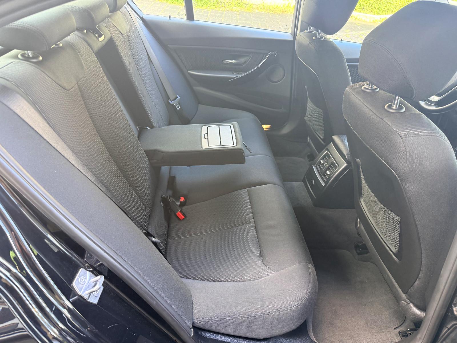BMW 318 i,Limo,Navi,PDC v&h,LED,AHK