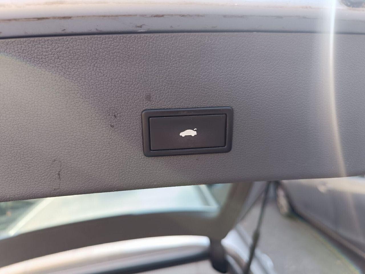 Audi A4 2009 — photo 15