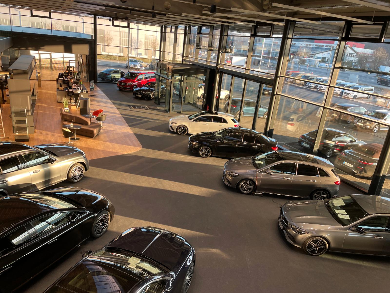 showroom-image-top