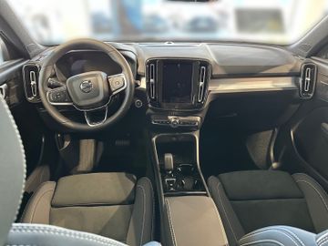 Volvo XC40 Plus Black Edition 2WD*360°*Licht-P*