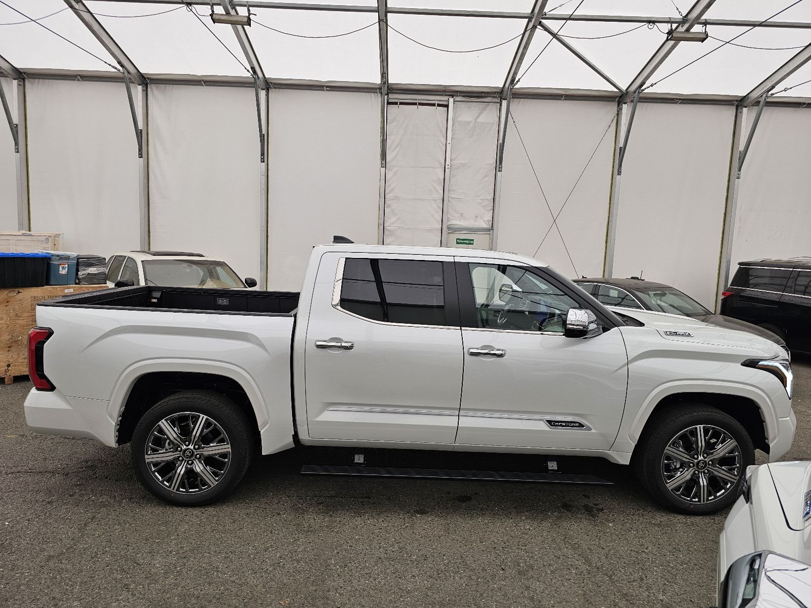 Fahrzeugabbildung Toyota Tundra Capestone T1: 74.000 EURO ! Stock !!!!!!!