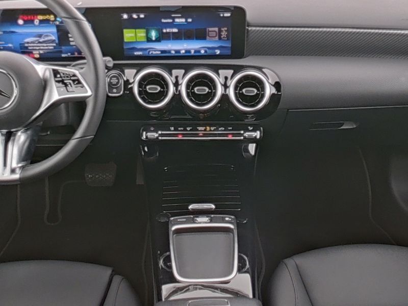 Mercedes-Benz A 200 d Progressiv Line Advanced VolldigiDisplay foto 5