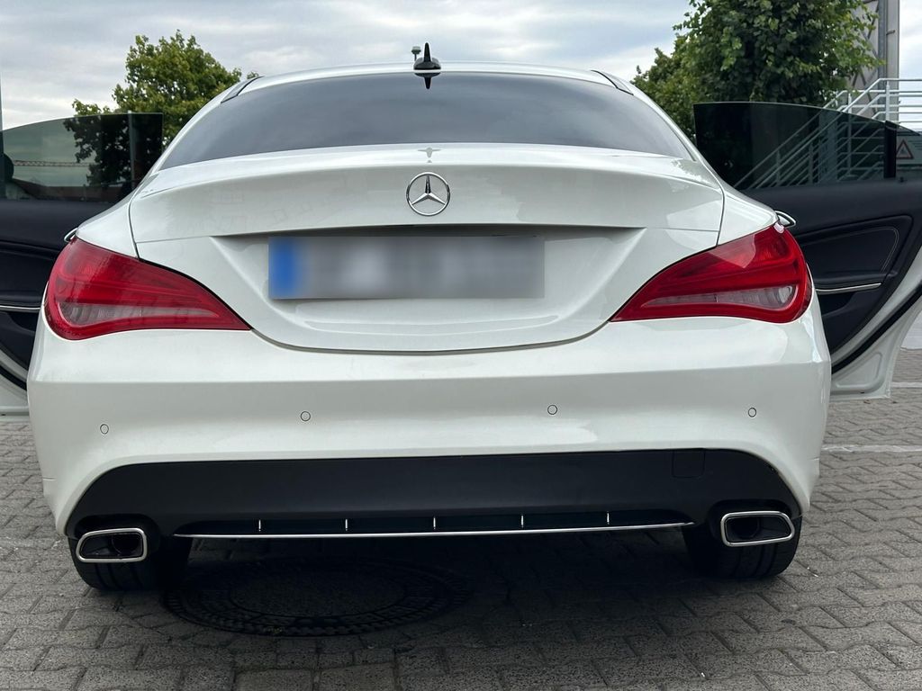 Image of Mercedes-Benz CLA 180