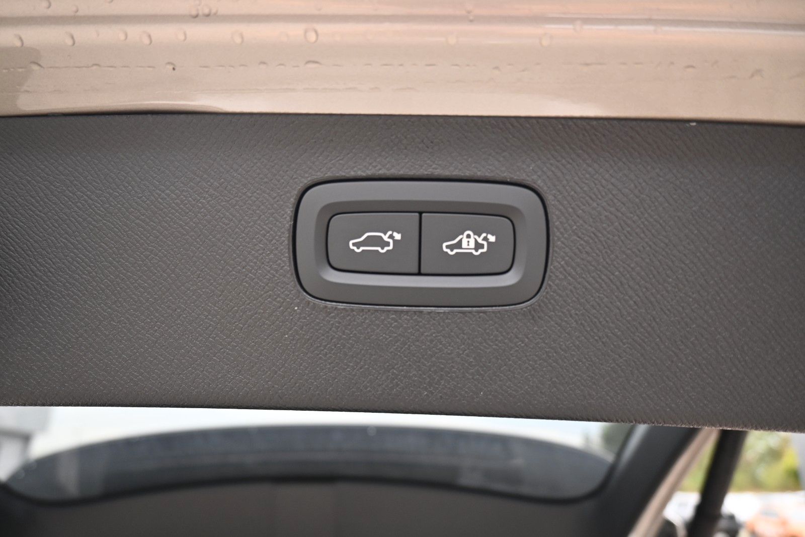 Fahrzeugabbildung Volvo XC90 T8 AWD Ultra Dark´*STDHZG*360°*LUFT*ACC*AHK