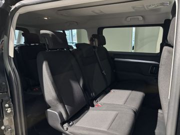 Fotografie 7 des Opel Zafira 2.0 D XL AT 130 kW Edition