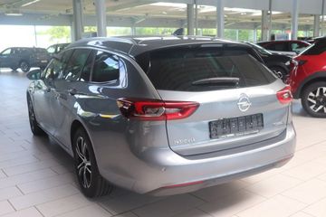 Fotografie 8 des Opel Insignia Sports Tourer 2.0 Diesel Innovation