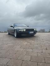 BMW 740 E38 Facelift 2001 Schwarz Einzelst... - BMW 740 in Duisburg