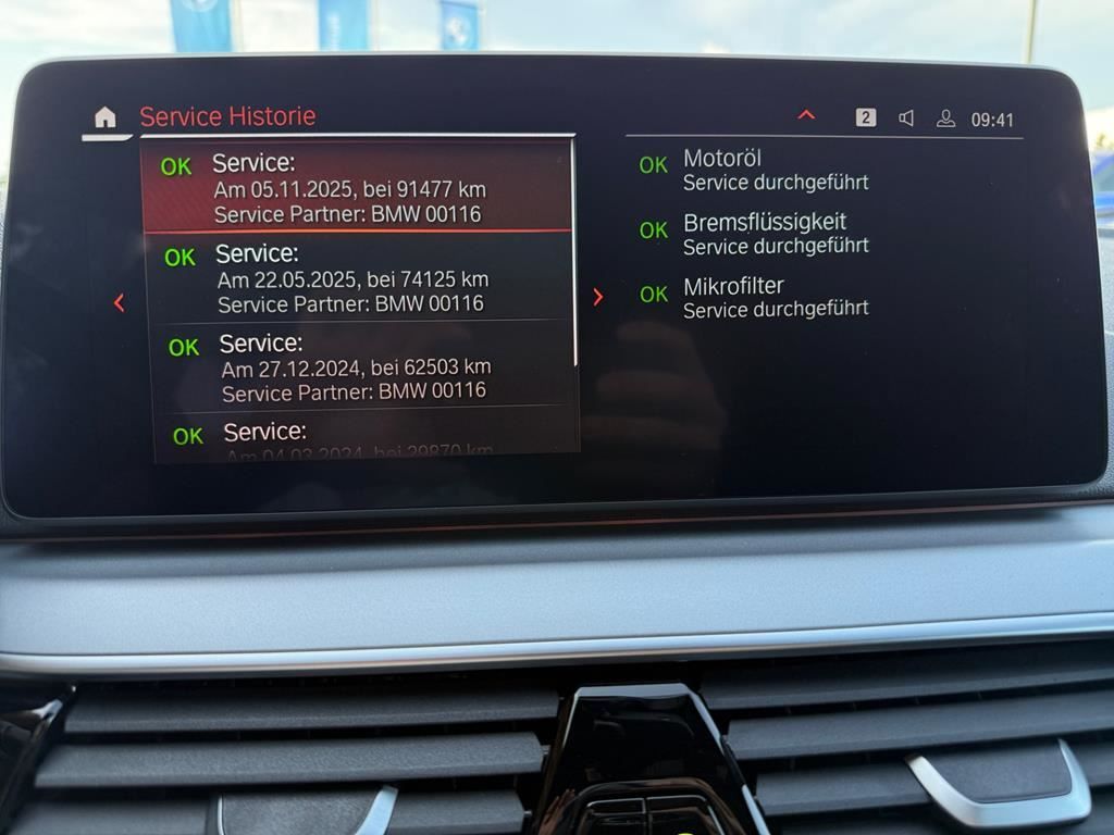BMW 530i Touring Aut. AHK Business RFK SHZ Driv.Ass foto 23