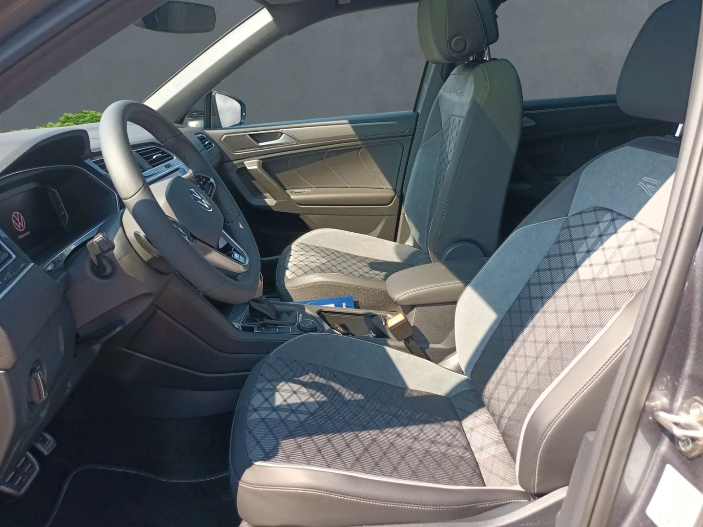 Volkswagen Tiguan Allspace R-Line 4Motion 2.0 TDI Anhängerk foto 8