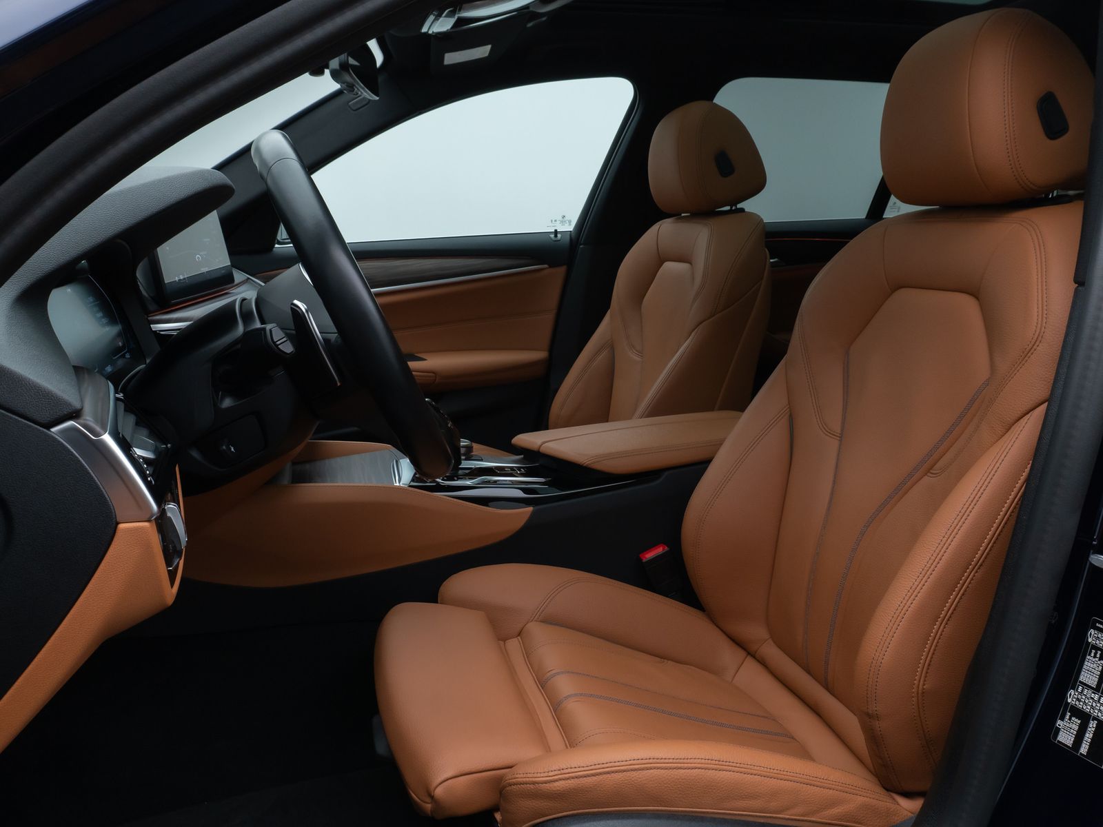 Fahrzeugabbildung BMW 530d M Sport Panorama 360°Laser HUD HiFi SoftCL