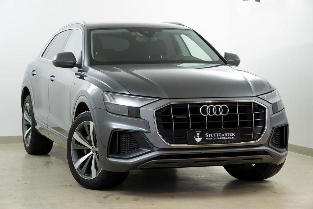 Image of Audi Q8
