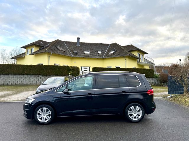 Volkswagen Touran 1.4 TSI Highline DSG -7-Sitzer