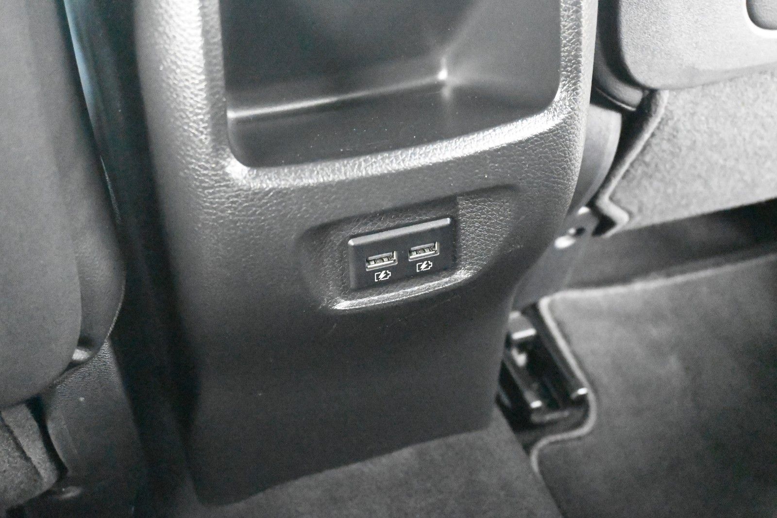 Fahrzeugabbildung Nissan Qashqai 1.3 DIG-T N-Tec*LED*DAB*360