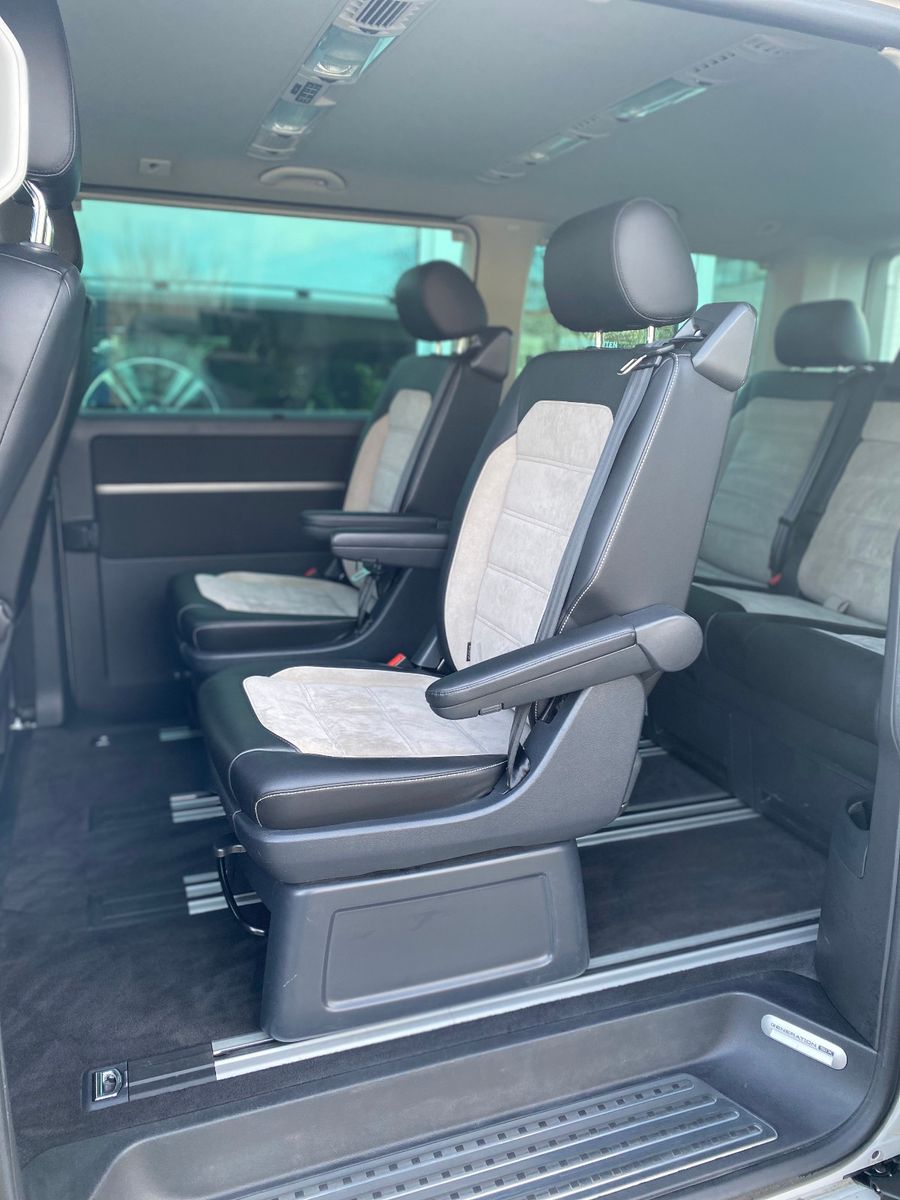 Volkswagen T6 Multivan 2.0 TDI Highline Gen. Six 4 Motion foto 6