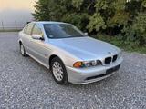 BMW 520i TOP/ Scheckheft - BMW 520 aus 2001