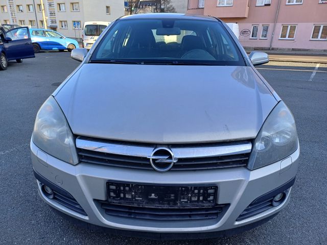 Opel Astra H Lim. Edition Plus Navi Klima Sitzheizung