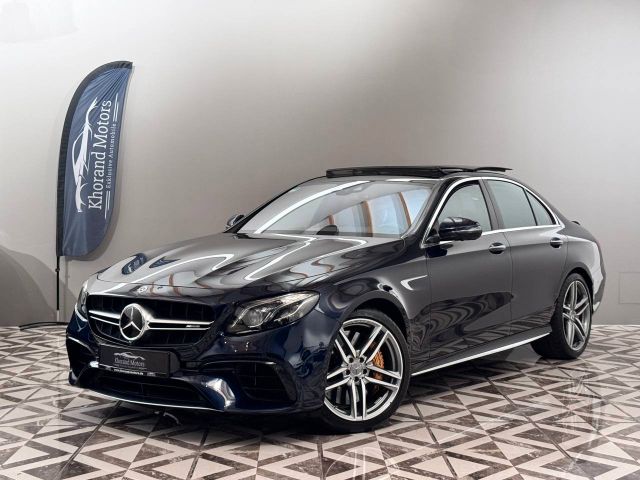 MERCEDES-BENZ E 63 S AMG 4Matic+ Sonderausstattung