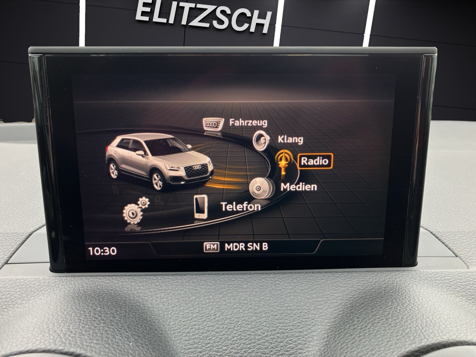 Fahrzeugabbildung Audi Q2 TFSI quattro S tronic LED SHZ APS Plus