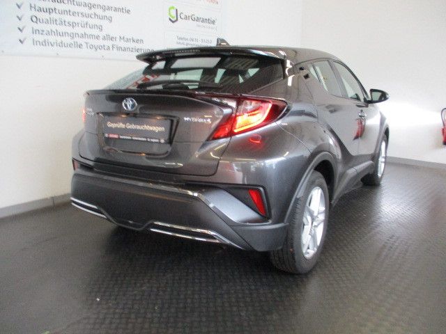 Fahrzeugabbildung Toyota C-HR Hybrid Business Edition