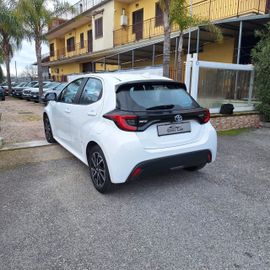 Toyota Yaris - 4