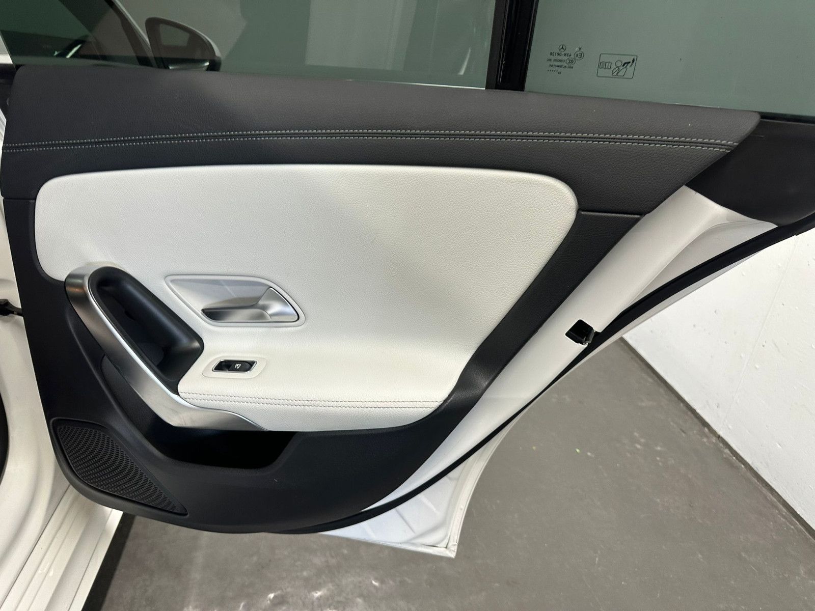 Fahrzeugabbildung Mercedes-Benz CLA 200 SB *AMG-LINE*NAVI*PANORAMA*SH*