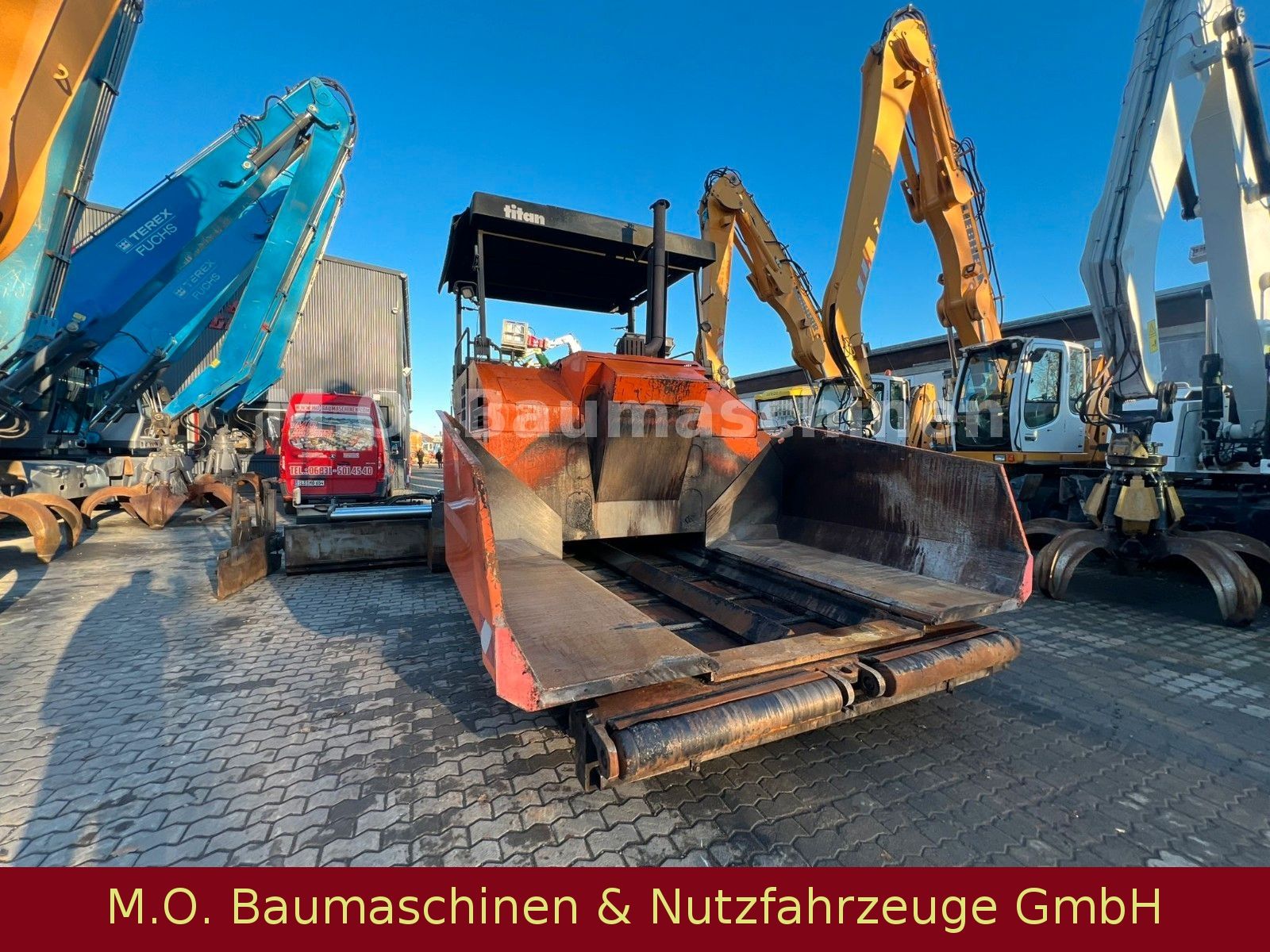 Fahrzeugabbildung ABG Volvo Titan 7820 / 6 m / VDT-V883 /