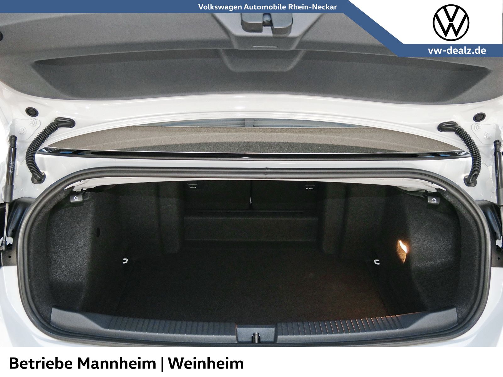 Volkswagen T-Roc - Bild 7