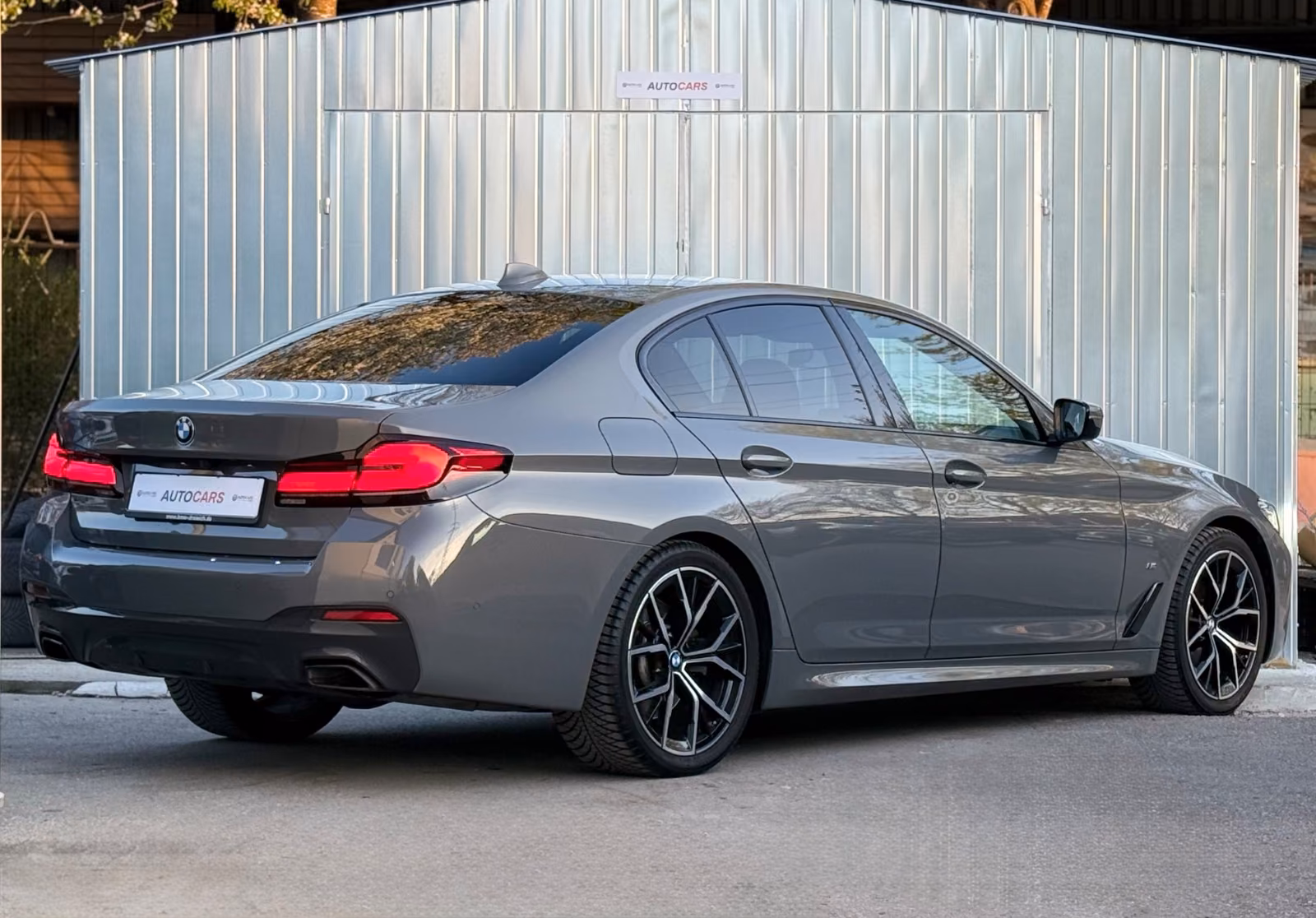 BMW 520 d M-PAKET/KAMERA/LED/4Z-KLIMA/TEMP/LED
