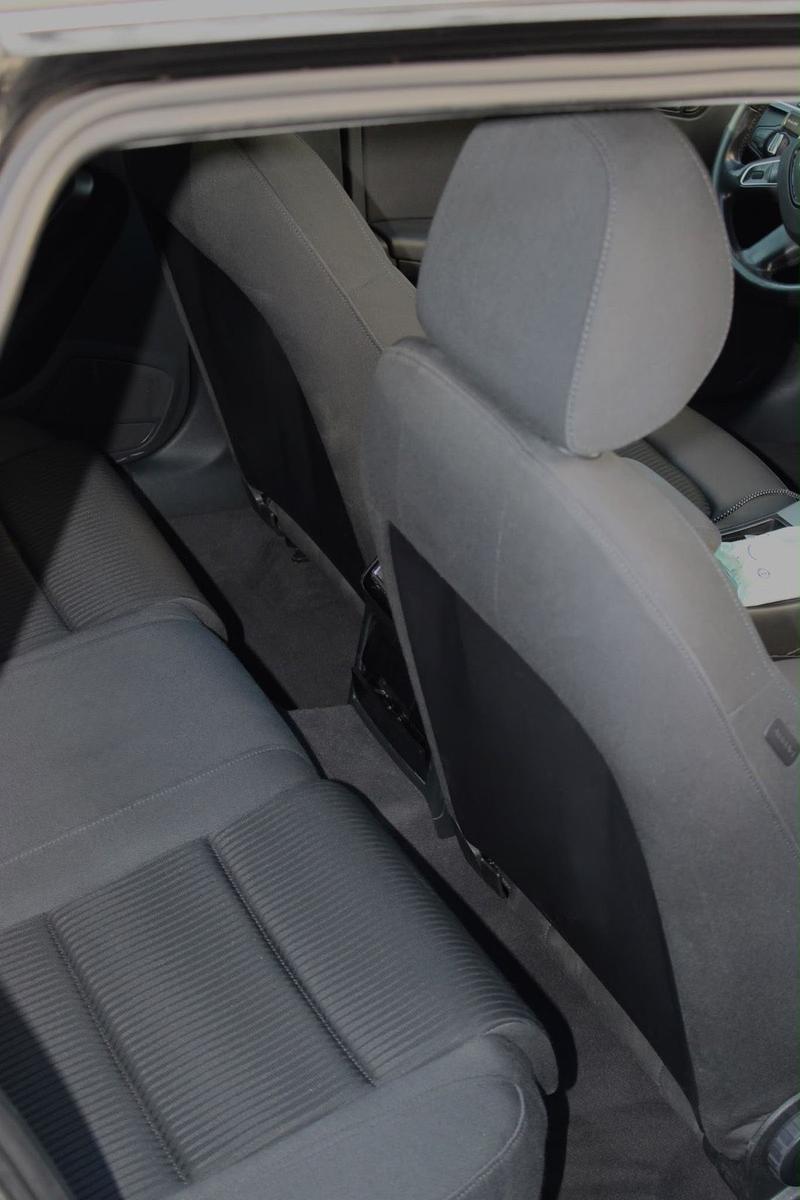 Audi A4 2010 — photo 13