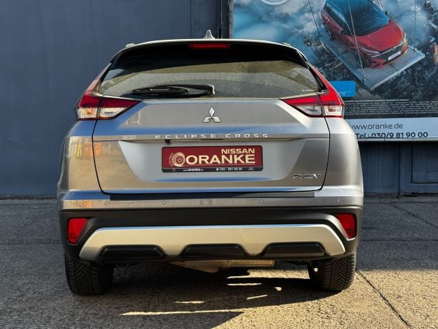 Fahrzeugabbildung Mitsubishi Eclipse Cross 2.4 MIVEC PLUS Navi*1.Hand