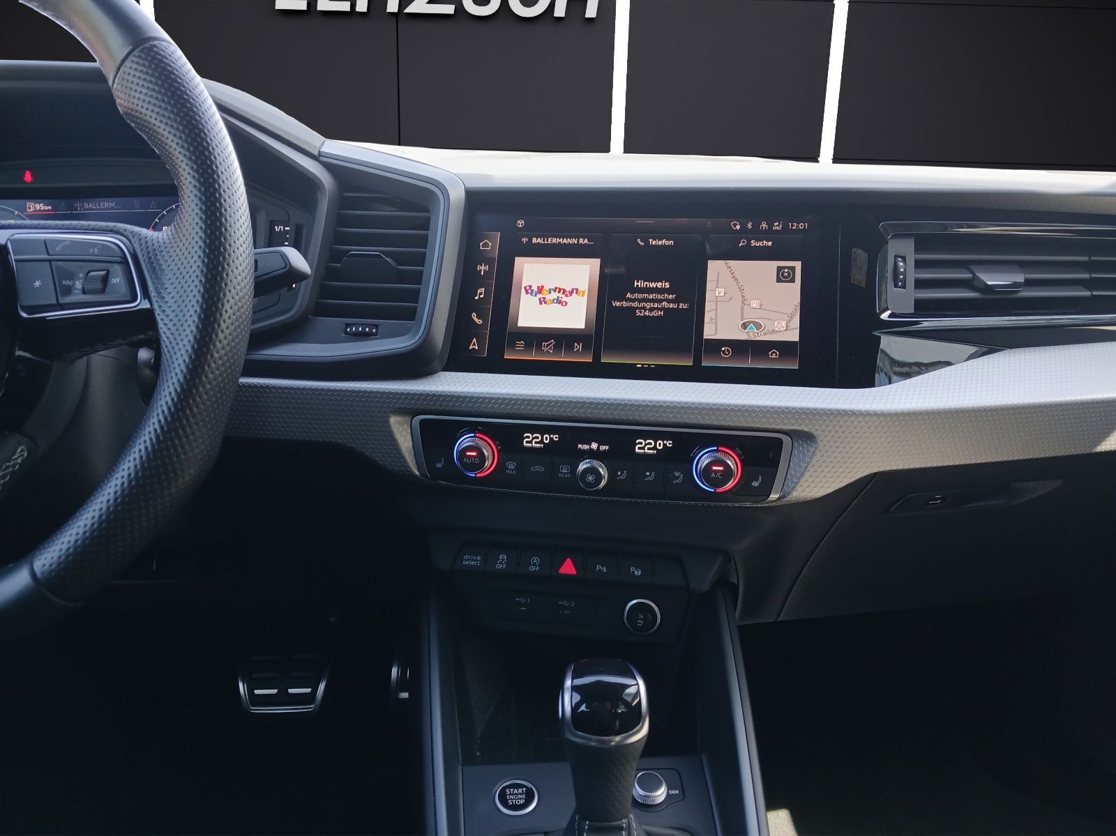 Fahrzeugabbildung Audi A1 Sportback 35 TFSI S-line S-tronic STH LED Nav