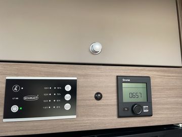 Carado T 447 PRO + Automatik OHNE HUBBETT LED Safety TV